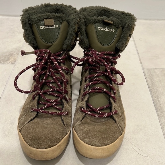𝅺ADIDAS Neo high top womens size 6.5 Forest Green Suede Casual Comfort - Picture 1 of 13